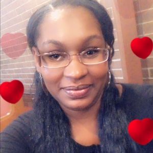 Meet your Posher, Lynita